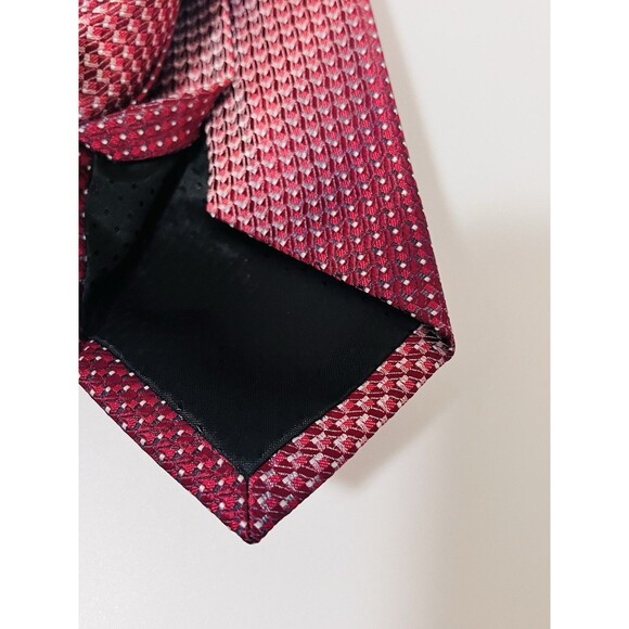 Stacy Adams Slim Tie and Hanky Red Geometric 2.75” Wide Handmade Microfiber New - Picture 8 of 8